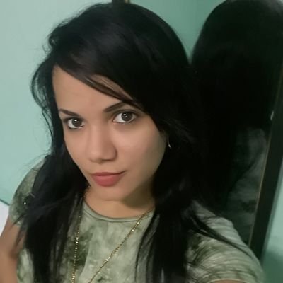 Ama lo que haces y no tendras que trabajar ningún día de tu vida📚💉💋