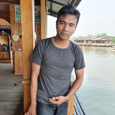 R6W9gIfq7s1Pbsv's profile picture. 