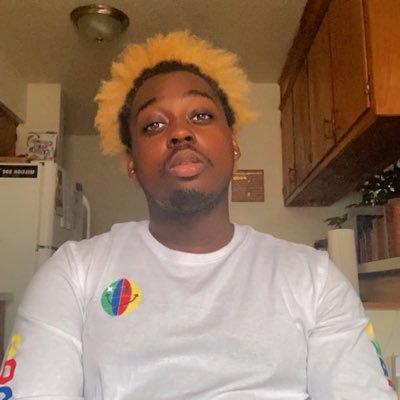 ODU ‘24 Dancer 🕺🏼 Model 📸 LGBT 🏳️🌈 Love is Love ❤️ IG: royalchocolategod “What good is everyone opinion when you’re gone”? #Teamrebel @kmichelle
