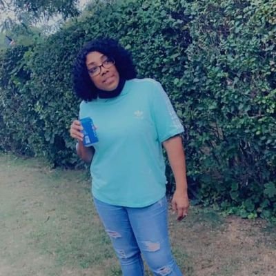 Shalawn9's profile picture. 