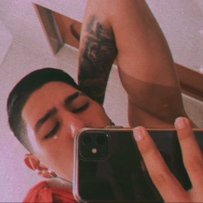 Jhon13170354's profile picture. 