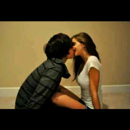 I love my daughter @xLittleKaylee she is my princess and @SammyElric? she is amazing i love her like crazy ~Engaged 6-21-11~