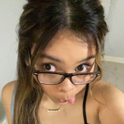 Isabelleelaraa's profile picture. | ig: isabellelaraa| |umb 23|