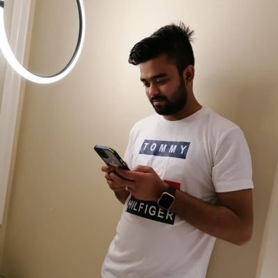 vvVQeKerAvD0GJX's profile picture. 