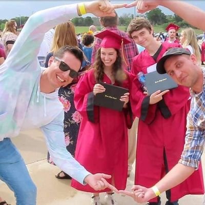 Slightmares_92's profile picture. A hero will sacrifice you for the world, a villain will sacrifice the world for you.
Come watch a balding man stream at https://t.co/SSzwIIlkkr!!