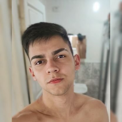 Mathz_leal's profile picture. 