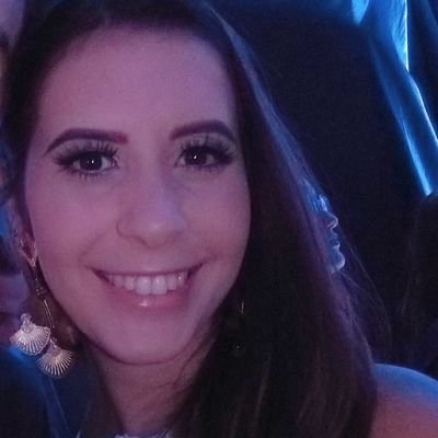 nois trupica mas nĆ£o cai. tĆ£o humana quanto vocĆŖ