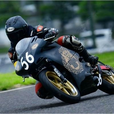 レース車両作りやレース参加をサポートしてます🎵
 レーシングクラブの活動を紹介。たまにクラブ員やヘルパーさんやスタッフで行くツーリングの様子もアップします。
→気軽に✉️下さい
→鈴鹿8耐のレースヘルパーやレースクイーン随時募集中。
https://t.co/P6STk2gZWo