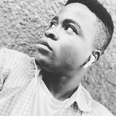 Mr Michaël🙏
Étudiant en licence d'anglais👲👮
Vivant en Côte d'Ivoire🅾💥
💥 Abidjan est trop doux💪💪