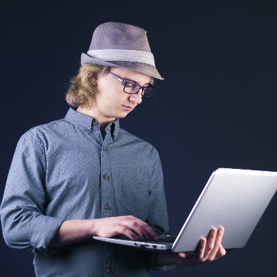 _juniorDev's profile picture. I dream in code. Don't pull request my repo unless you're an entry-level developer with 15-20 years of experience. #fullstax