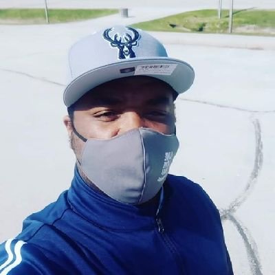 I like Music Play basketball and my favorite rapper is 2Pac