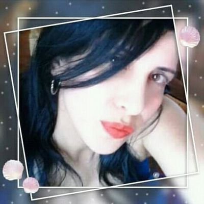 DvJinette's profile picture. 