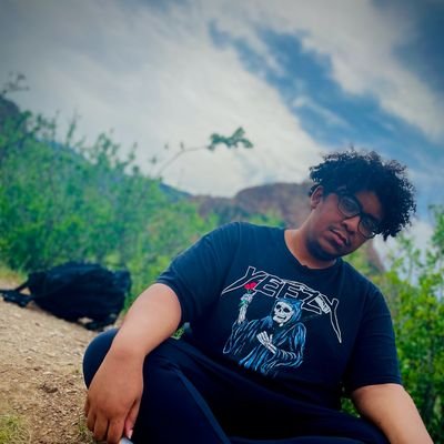 The name's Jae. 29. Bassist for guyinafieryydeath. Musician/music producer. Your favorite Heat fan 🔥 King of the memes. 👑 Vibe Check EP out now!