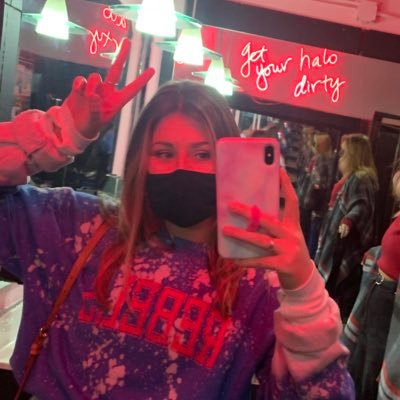 BLTuttlee's profile picture. my favorite lunchable is the nacho one