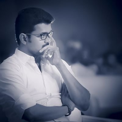 ɪ ᴀᴍ ᴀʀᴅᴇɴᴛ ꜰᴀɴ ᴏꜰ 
@actorvijay  😎ꜱᴘʀᴇᴀᴅ 
ᴠɪᴊᴀʏɪꜱᴍ.👈.
ɪɢɴᴏʀᴇ ɴᴇɢᴀᴛɪᴠɪᴛʏ.🤫

Instagram : https://t.co/PJ4nVfJgP7

Vishnu Vijay Memes..