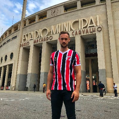 Commercial & Events Director @_theSMG_ . ⚽️ Ex @arsenal & @mancity. Football and racket sports fan. Views my own 🙋♂️