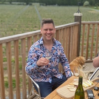 Founder of The Online Tasting Company @onlinewineclub, and @ecosipwine helping people discover new wines by trying them from ultra-light samples