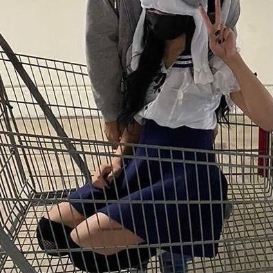 Mw:@SE0YVN is swag and tiny(im swagger)
Sis:@xoxojenniexxx
𓆩 ❛15weeks and 3 days🎉❜˚