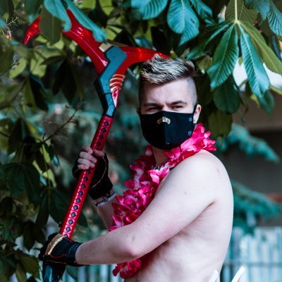 Scottish Gaymer Cosplayer || *insert something witty* || Spark Creator || Business Contact : Shadowttar@gmail.com