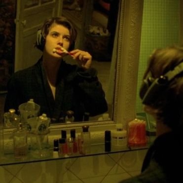 suspiraa's profile picture. maybe we are here to experience people — solaris ; 1979