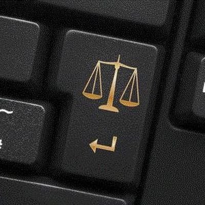 👩🏻⚖⚖:
العدالة هي التي تفرض ما يكون قانوني彡
لطفاً الخاص مغلق ♨✘