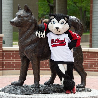 Official mascot of @stcloudstate. I like long walks, campus & community events, & @scsuhuskies. FB: https://t.co/4efeDn61Tl; IG: https://t.co/kbXhO4XO0k