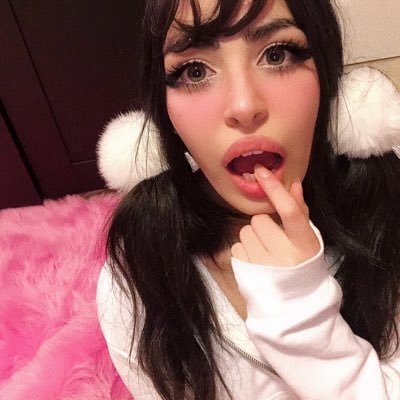 ♡25♡🇵🇷x🇵🇰♡i love anime & collect figures & plushies ଘ(੭*• ̀ω•́ )੭*・*:☆ ♡˚₊✩