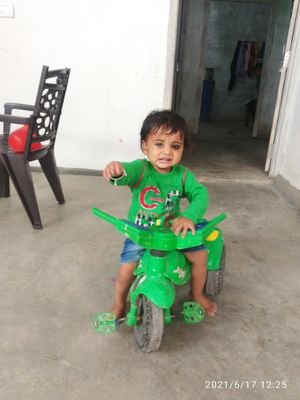 RakeshK98265386's profile picture. Til on right wrist