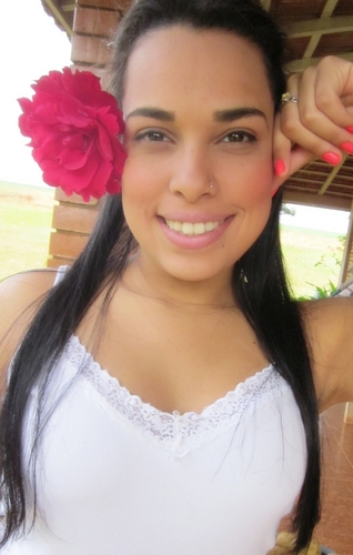 quem se define se limita ;*