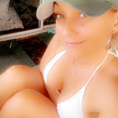 #Jersey #sweetheart #livingthedream #mentalillness #xrp #bitcoin #mindfulness #workinprogress #poetry #selflove #bipolar #newbeginning #happyending #writing 🐒