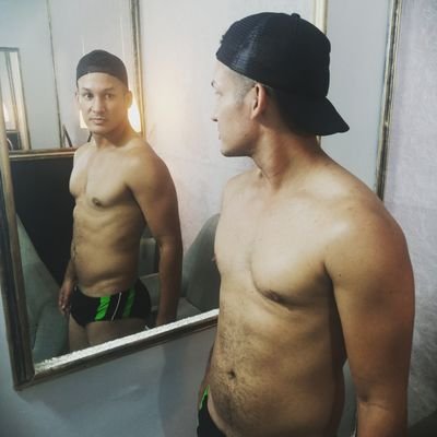 Vendo videos y desnudo, para mas inf escribir al privado 😘😘😘😈😈😈
