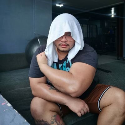 kitknowsshit's profile picture. 