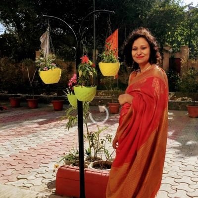 alpsvini's profile picture. एक उड़ान लेखनी के संग/Wings of words  ✍️ Poet & Writer