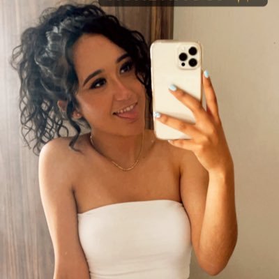 RomoFajardo's profile picture. 👻:marianromof   📷:marianromo