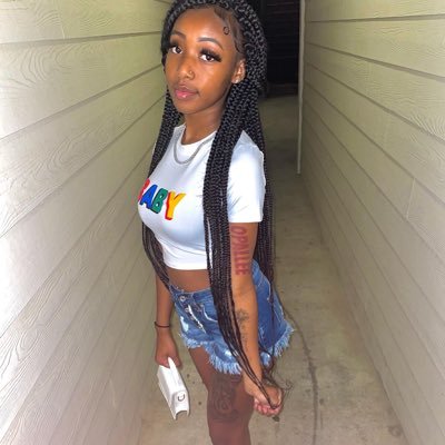 Lex Hoe 🌈🦋 AMOSC: Lexibuchanan1 ✨ 09.03.12👼🏽💓 IG: bougie_lexx