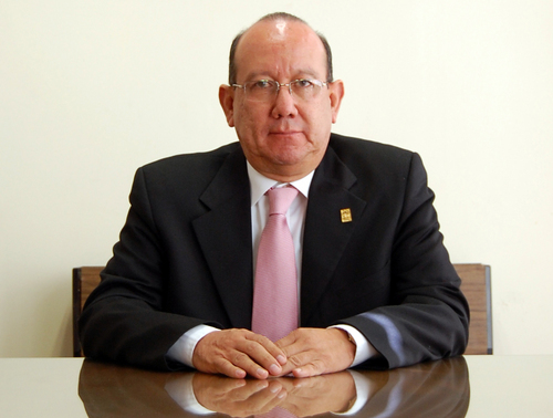 Consejero Politico Embajada de Mexico en Brasil.
Sirviendo a México, mi costumbre.