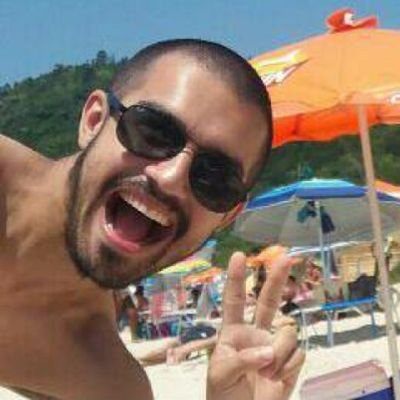 Edu17Oliveira's profile picture. Apaixonado por futebol, NBA, música, filmes, séries, quadrinhos e livros. Adoro jogar meu RPG nos domingos.

Eu vivo por noites de Champions.