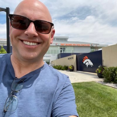 Dad, Husband, Sales Guy, @MHRTNetwork Owner, Host Of @5280_Podcast, Denver Broncos Nut, UNH Wildcat, Grew Up In CO & Living In NH