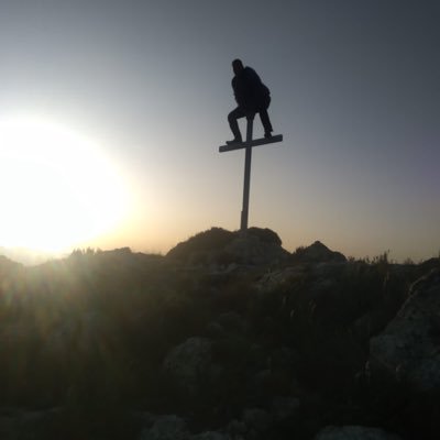 Tècnic il·luminació, de so, vídeo, producció, soldador, enginyer tècnic industrial, lampista, professor...