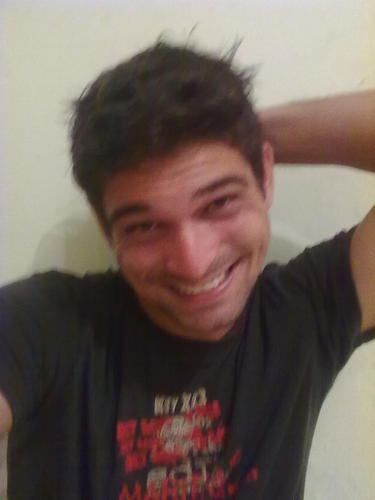 quem me conhece sabe o quando eu sou, não preciso falar muito de mim! mais posso falar que sou uma pessoa muito especial por que tenho Deus na minha vida...