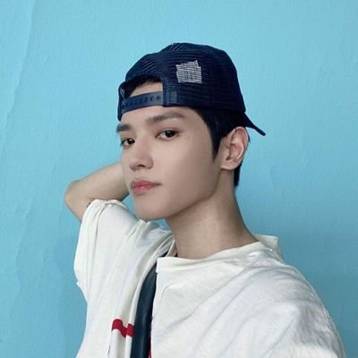hourly dose of #TAEYONG🌹 this account will be active again but is on a short break right now