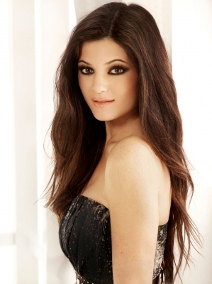 Welcome to AdoringKylie. You will find lots of love here for the beautiful @KylieJenner. I love her like many others!