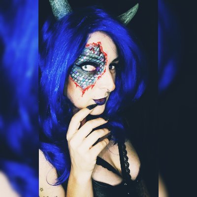 South African Cosplayer | Makeup Enthusiast | Dork