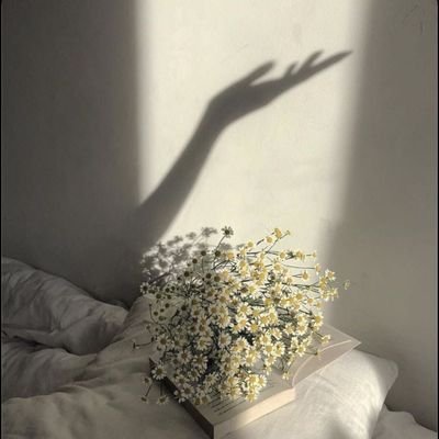 ‏‏ﻻ تتعب جمالك بالحزن،أبتسم ..