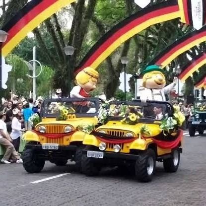 Comédia e notícias de rolês em Santa city (SCS)