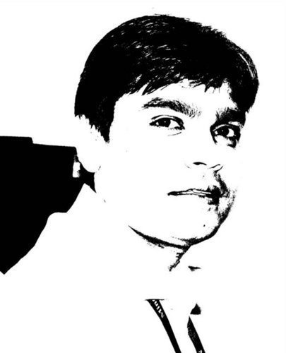 shadablari's profile picture. 