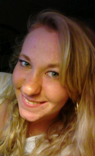 23...mommy to alicen joanna;) wifey to justin fisher...