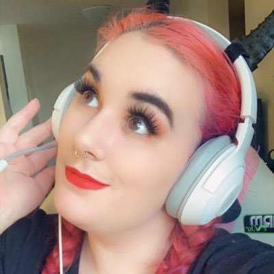 Twitch Affiliate ✨Gamer ✨ Artist ✨ Cosplayer ✨ Lvl 27 ✨ Zero Two Simp ✨ Art is occasionally 18+ ✨ Wishlist: https://t.co/vNnMfTUCK9