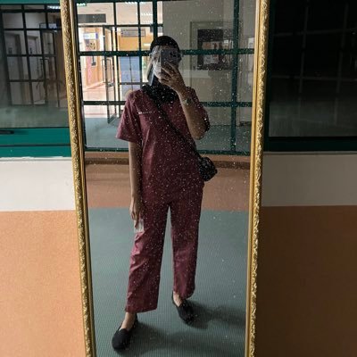 Saya harap kawan saya tak ajak lepak lama lama dah lepas ni. Saya cepat mengantuk/ MY ✈ INDIA || MD Graduated