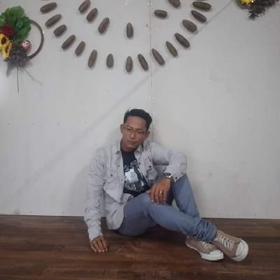 nainghtoozaw34's profile picture. I am a teacher